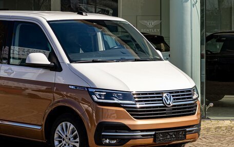 Volkswagen Multivan T6 рестайлинг, 2019 год, 5 395 000 рублей, 9 фотография