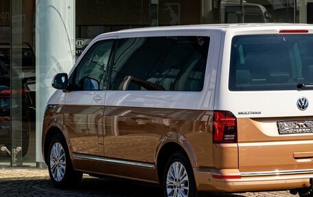 Volkswagen Multivan T6 рестайлинг, 2019 год, 5 395 000 рублей, 8 фотография