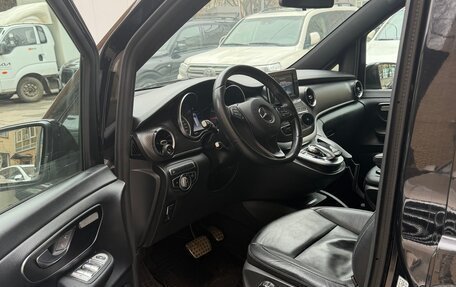 Mercedes-Benz V-Класс, 2020 год, 9 000 000 рублей, 23 фотография