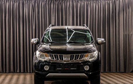 Mitsubishi L200 IV рестайлинг, 2015 год, 1 795 000 рублей, 2 фотография