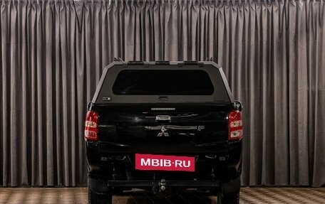 Mitsubishi L200 IV рестайлинг, 2015 год, 1 795 000 рублей, 5 фотография