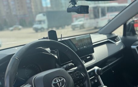 Toyota RAV4, 2024 год, 3 850 000 рублей, 4 фотография