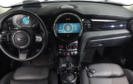 MINI Hatch, 2022 год, 1 970 000 рублей, 6 фотография