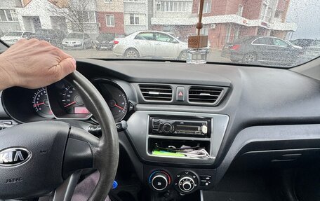 KIA Rio III рестайлинг, 2014 год, 850 000 рублей, 5 фотография