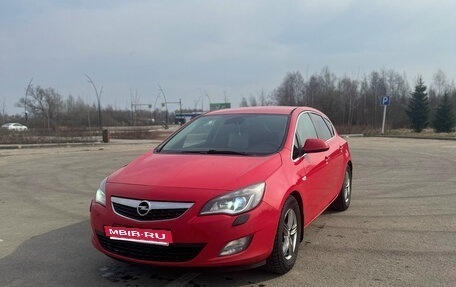 Opel Astra J, 2011 год, 620 000 рублей, 13 фотография