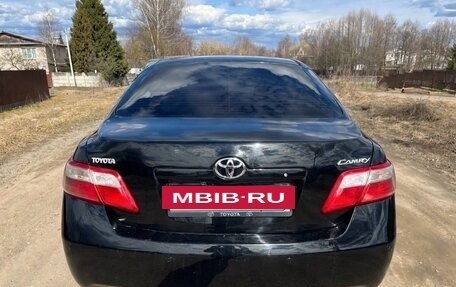 Toyota Camry, 2011 год, 1 090 000 рублей, 2 фотография