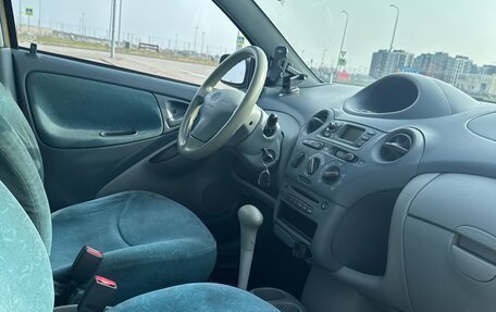 Toyota Yaris I рестайлинг, 2000 год, 340 000 рублей, 12 фотография