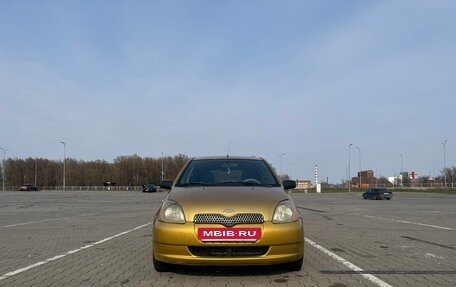 Toyota Yaris I рестайлинг, 2000 год, 340 000 рублей, 10 фотография