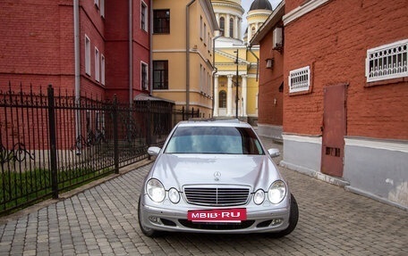 Mercedes-Benz E-Класс, 2004 год, 720 000 рублей, 5 фотография