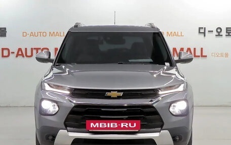 Chevrolet TrailBlazer, 2022 год, 1 403 000 рублей, 2 фотография