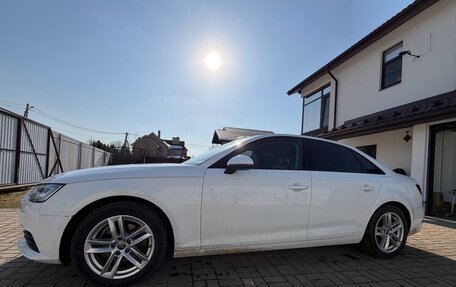 Audi A4, 2018 год, 2 850 000 рублей, 2 фотография