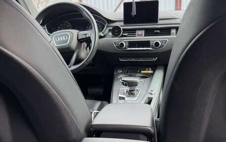 Audi A4, 2018 год, 2 850 000 рублей, 12 фотография
