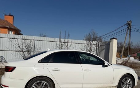 Audi A4, 2018 год, 2 850 000 рублей, 4 фотография