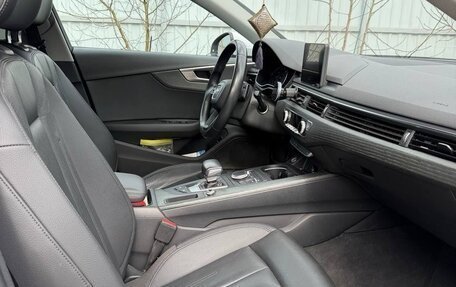 Audi A4, 2018 год, 2 850 000 рублей, 11 фотография