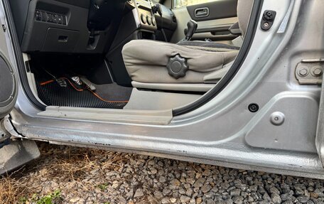 Nissan X-Trail, 2005 год, 520 000 рублей, 11 фотография