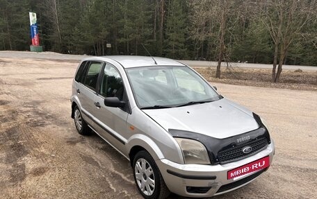 Ford Fusion I, 2005 год, 290 000 рублей, 2 фотография