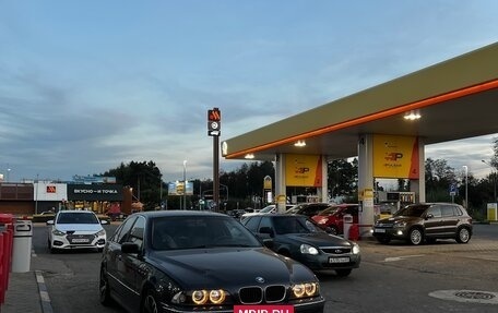 BMW 5 серия, 1998 год, 750 000 рублей, 3 фотография