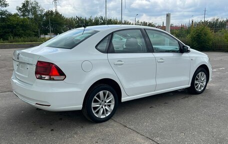 Volkswagen Polo VI (EU Market), 2015 год, 849 000 рублей, 2 фотография