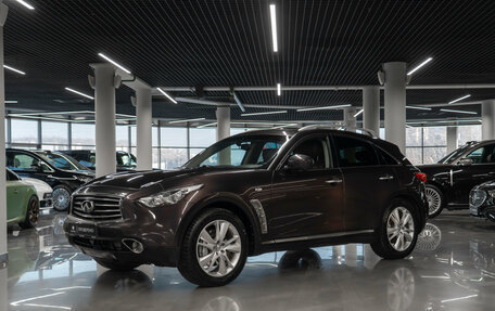 Infiniti FX II, 2013 год, 1 550 000 рублей, 1 фотография