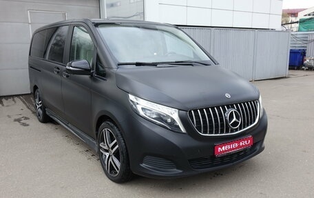 Mercedes-Benz V-Класс, 2019 год, 4 300 000 рублей, 1 фотография