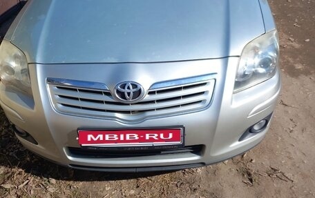 Toyota Avensis III рестайлинг, 2007 год, 827 000 рублей, 1 фотография