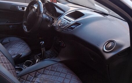 Ford Fiesta, 2016 год, 500 000 рублей, 3 фотография