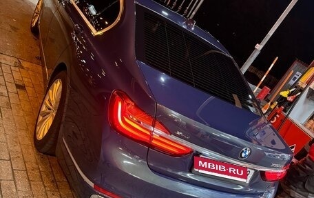 BMW 7 серия, 2018 год, 3 990 000 рублей, 8 фотография