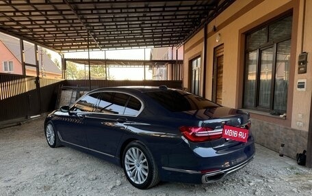 BMW 7 серия, 2018 год, 3 990 000 рублей, 2 фотография