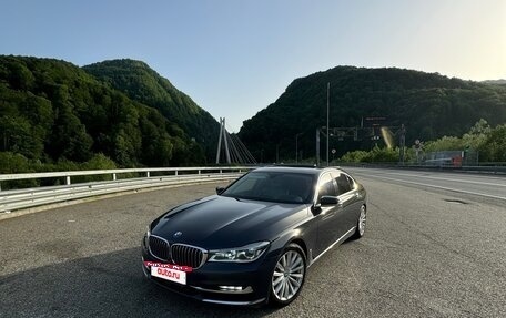 BMW 7 серия, 2018 год, 3 990 000 рублей, 3 фотография