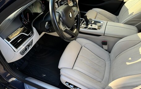 BMW 7 серия, 2018 год, 3 990 000 рублей, 21 фотография