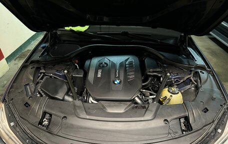 BMW 7 серия, 2018 год, 3 990 000 рублей, 18 фотография