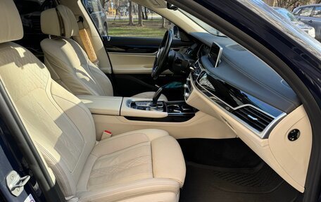 BMW 7 серия, 2018 год, 3 990 000 рублей, 28 фотография