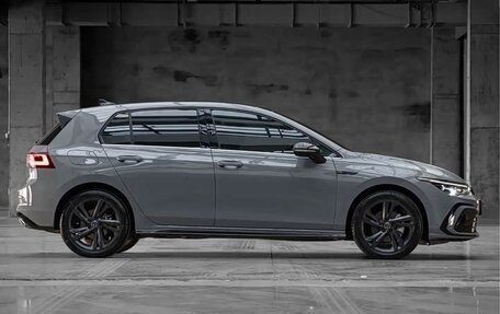 Volkswagen Golf VIII, 2022 год, 2 090 000 рублей, 4 фотография