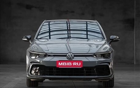 Volkswagen Golf VIII, 2022 год, 2 090 000 рублей, 2 фотография