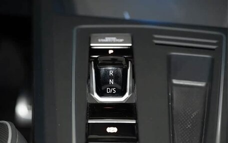 Volkswagen Golf VIII, 2022 год, 2 090 000 рублей, 14 фотография