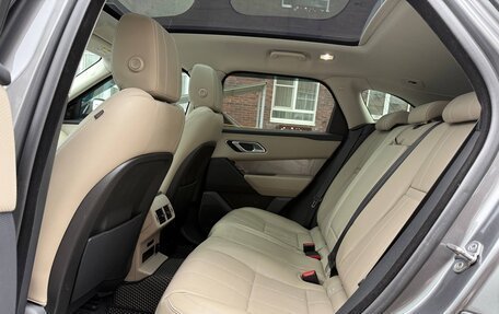 Land Rover Range Rover Velar I, 2017 год, 3 995 000 рублей, 15 фотография