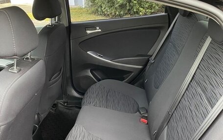 Hyundai Solaris II рестайлинг, 2015 год, 998 000 рублей, 5 фотография