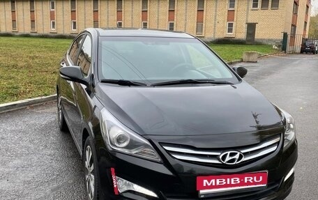 Hyundai Solaris II рестайлинг, 2015 год, 998 000 рублей, 2 фотография