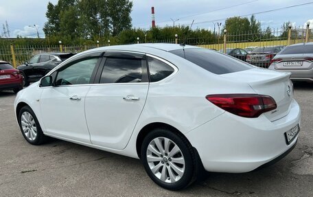 Opel Astra J, 2013 год, 1 149 000 рублей, 4 фотография