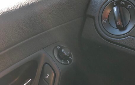 Volkswagen Polo VI (EU Market), 2011 год, 895 000 рублей, 16 фотография