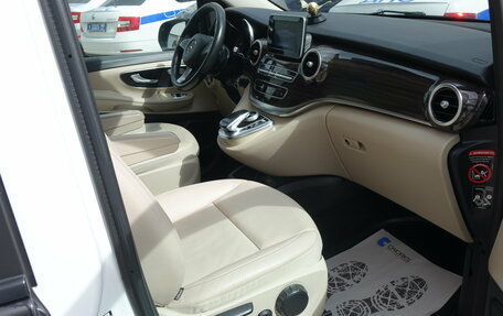 Mercedes-Benz V-Класс, 2019 год, 4 300 000 рублей, 9 фотография