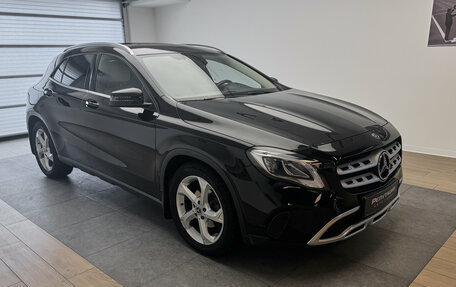 Mercedes-Benz GLA, 2019 год, 2 800 000 рублей, 3 фотография