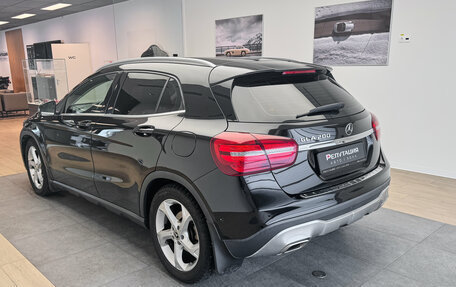 Mercedes-Benz GLA, 2019 год, 2 800 000 рублей, 4 фотография