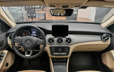 Mercedes-Benz GLA, 2019 год, 2 800 000 рублей, 11 фотография