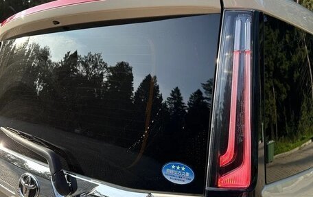 Toyota Roomy I, 2022 год, 1 050 000 рублей, 14 фотография