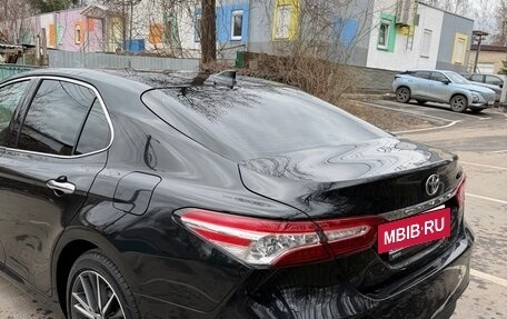 Toyota Camry, 2022 год, 4 100 000 рублей, 3 фотография