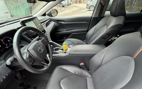 Toyota Camry, 2022 год, 4 100 000 рублей, 10 фотография