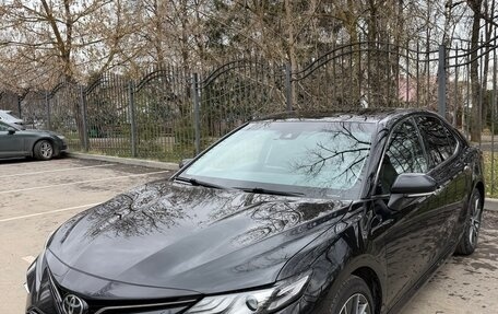 Toyota Camry, 2022 год, 4 100 000 рублей, 2 фотография