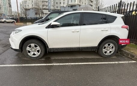 Toyota RAV4, 2018 год, 2 350 000 рублей, 2 фотография