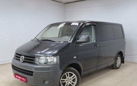 Volkswagen Caravelle T5, 2013 год, 1 880 000 рублей, 1 фотография